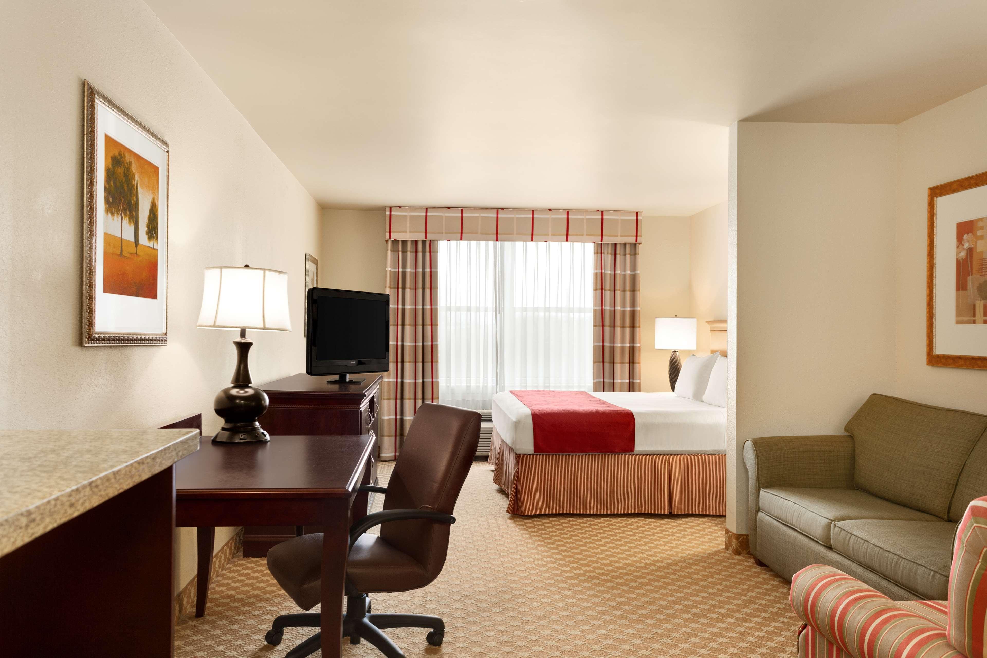 Hotel Country & By Radisson, Carlisle, Pa Carlisle